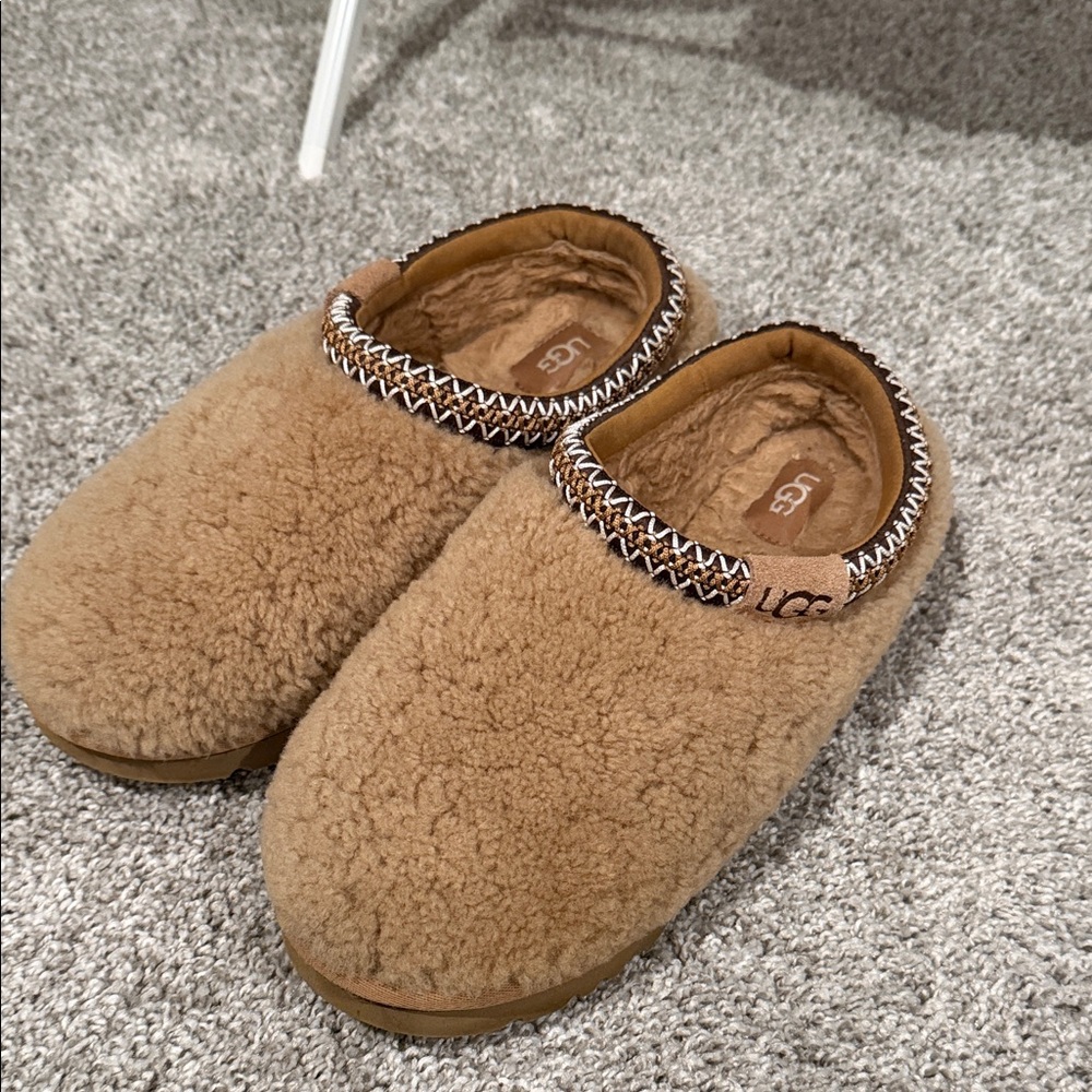 Sherpa Ugg Tasman size 9